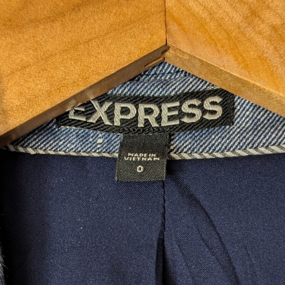 Express Linen Blend Chambray Denim-Like Office Layering Blue Blazer: Women's 0 - Picture 4 of 9